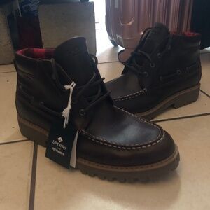 Men’s size 10 shoes